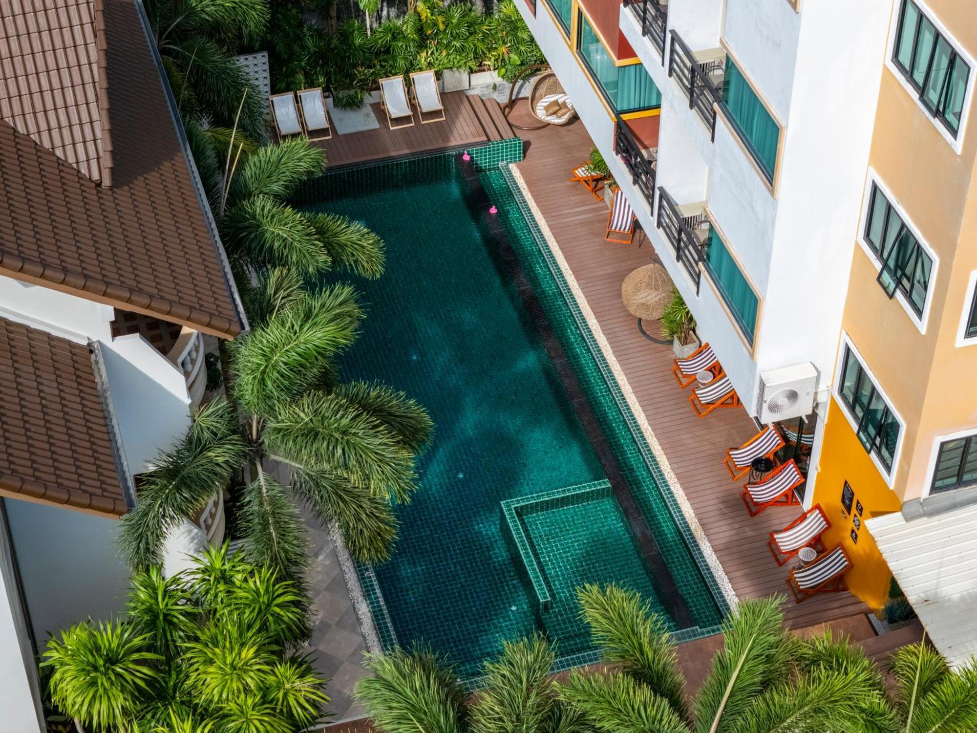 Buasri Boutique Patong Hotell Eksteriør bilde